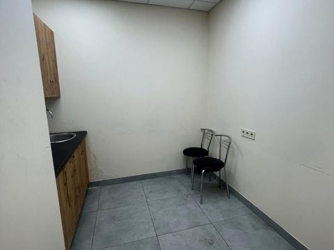 комерційна за адресою Академіка Заболотного вул., 1-А