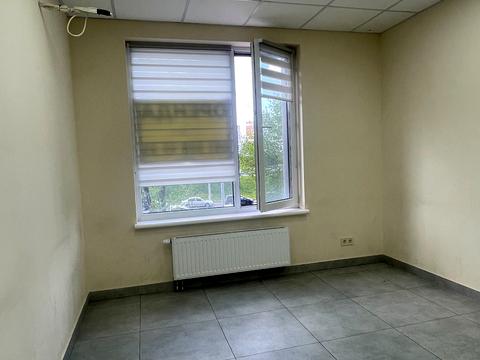 комерційна за адресою Академіка Заболотного вул., 1-А