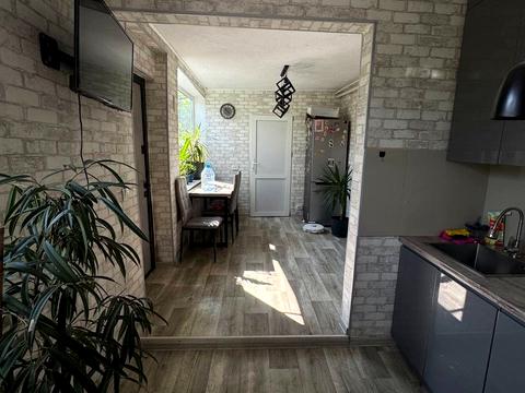 будинок за адресою Молодіжна