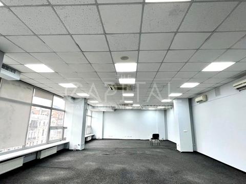 комерційна за адресою Велика Васильківська вул. (Червоноармійська), 12