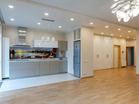 квартира по адресу Андрея Верхогляда ул. (Михайла Драгомирова), 16