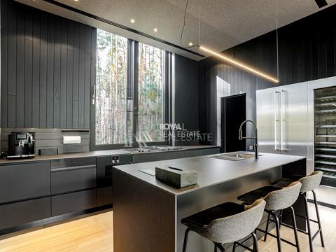 дом по адресу с. Гнедин, Центральная ул.