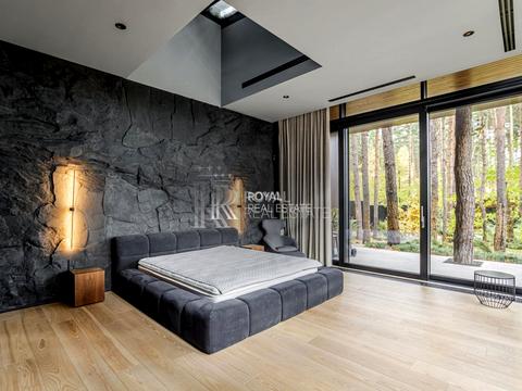 дом по адресу с. Гнедин, Центральная ул.