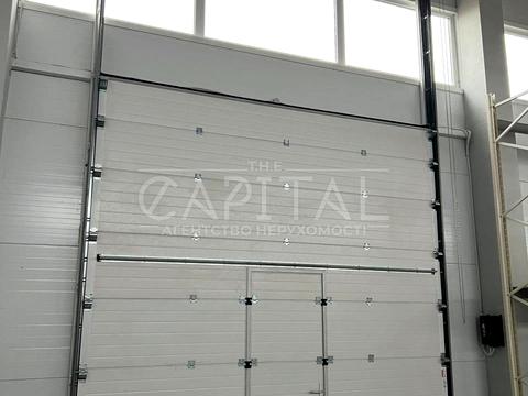 комерційна за адресою Центральна, 12