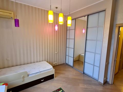 квартира за адресою Київ, Володимира Івасюка просп. (Героїв Сталінграду), 6