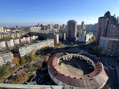 квартира за адресою Євгена Коновальця вул. (Щорса), 34-А