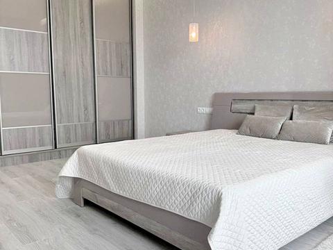 квартира за адресою Джона Маккейна вул. (Івана Кудрі), 26