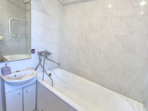 квартира за адресою Дніпровська набережна вул., 7