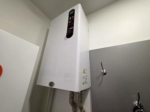 комерційна за адресою Ново-Оскольська вул., 2-Н