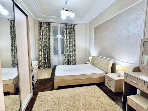 квартира за адресою Григорія Смольського вул. (), 7