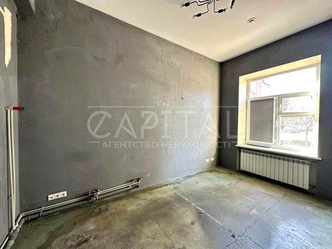 комерційна за адресою Антоновича вул. (Горького), 169