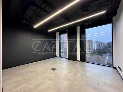 комерційна за адресою Красилівська вул., 9