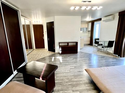 квартира за адресою Квартальна вулиц вул. (Гладкова), 16