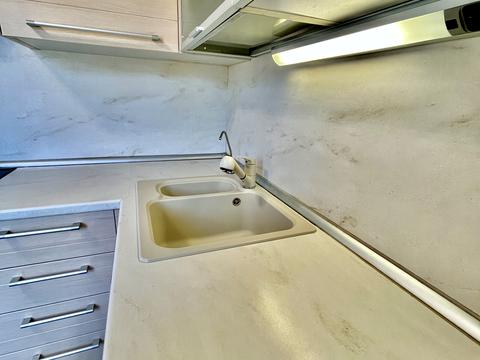 квартира за адресою Квартальна вулиц вул. (Гладкова), 16