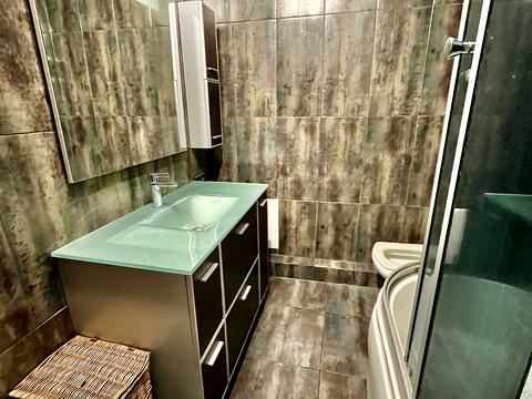 квартира за адресою Квартальна вулиц вул. (Гладкова), 16