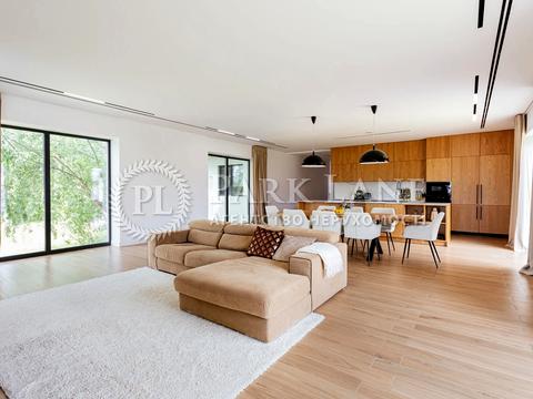 дом по адресу с. Осещина, Центральна, 31