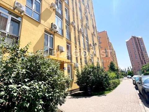 комерційна за адресою Регенераторна вул., 4 к6