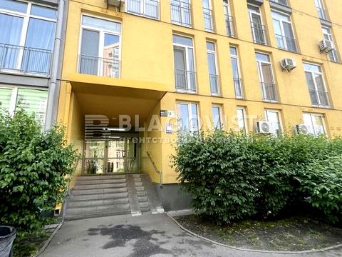 комерційна за адресою Регенераторна вул., 4 к7