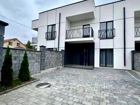 будинок за адресою Ярослава Стецька вул.