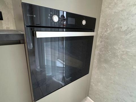 будинок за адресою Ярослава Стецька вул.