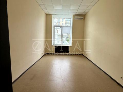 комерційна за адресою Хрещатик вул. (Kreschatic), 1/2