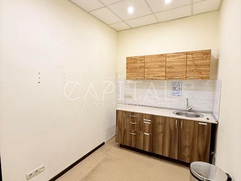 комерційна за адресою Хрещатик вул. (Kreschatic), 1/2