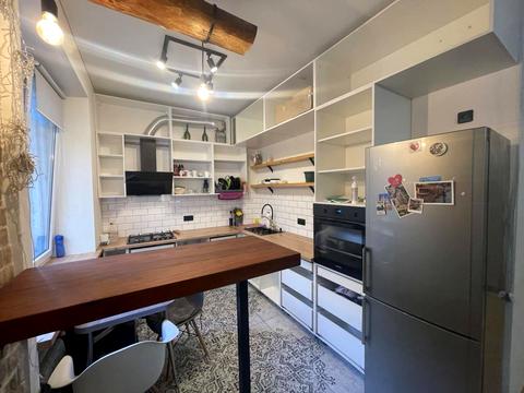 квартира за адресою Шовкуненка вул., 4