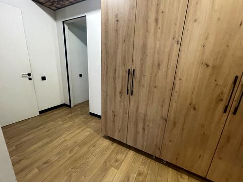 квартира за адресою Шовкуненка вул., 4