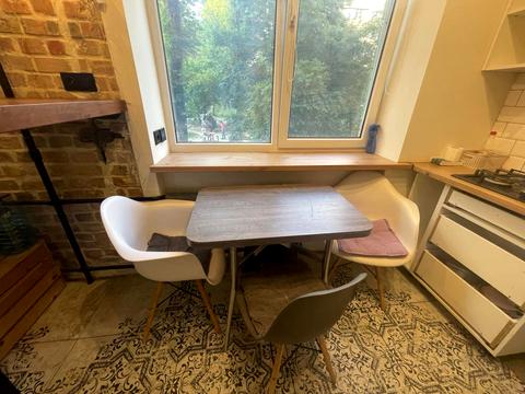 квартира за адресою Шовкуненка вул., 4