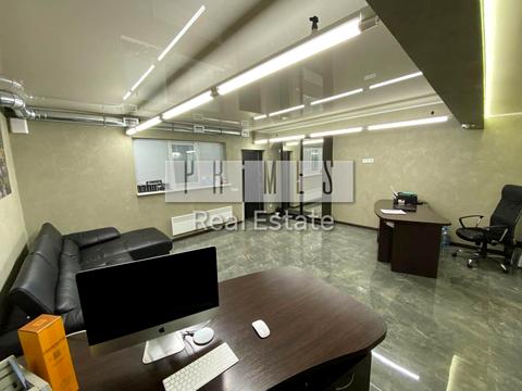 комерційна за адресою Миколи Бажана просп., 16