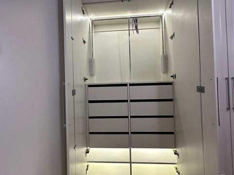 квартира за адресою Макогона вул., 25