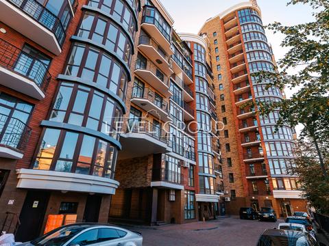 квартира за адресою Казимира Малевича вул. (Боженка), 48