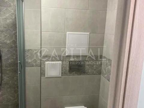 комерційна за адресою Білоруська вул., 10/18