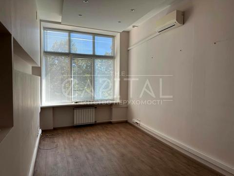 коммерческая по адресу Василя Макуха ул. (Івана Шевцова), 1