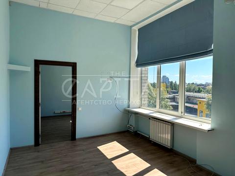 коммерческая по адресу Василя Макуха ул. (Івана Шевцова), 1