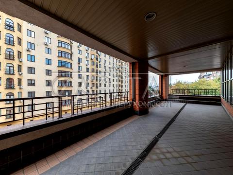 комерційна за адресою Дмитрівська вул., 94