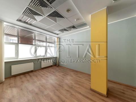 комерційна за адресою Дмитрівська вул., 94