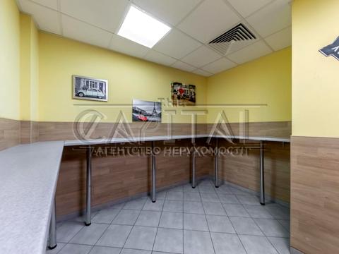 комерційна за адресою Дмитрівська вул., 94