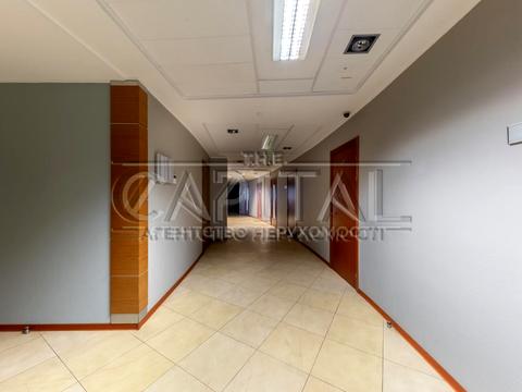 комерційна за адресою Дмитрівська вул., 94