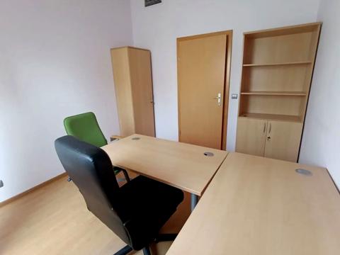 комерційна за адресою Володимирська вул., 97/37