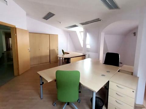 комерційна за адресою Володимирська вул., 97/37