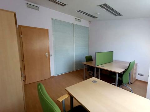 комерційна за адресою Володимирська вул., 97/37