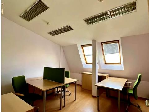 комерційна за адресою Володимирська вул., 97/37