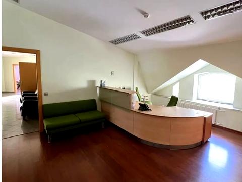 комерційна за адресою Володимирська вул., 97/37