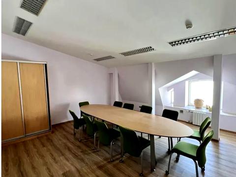 комерційна за адресою Володимирська вул., 97/37