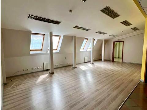 комерційна за адресою Володимирська вул., 97/37