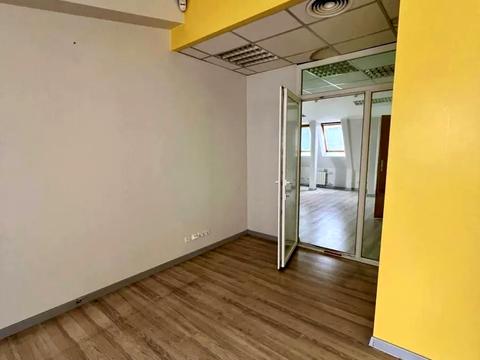 комерційна за адресою Володимирська вул., 97/37