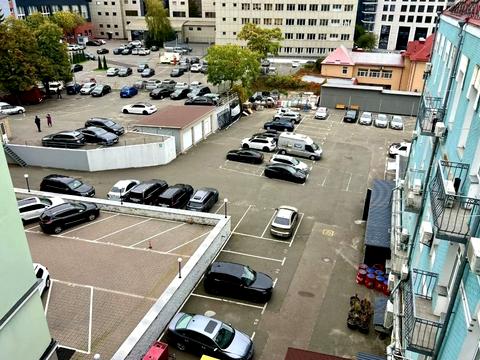 комерційна за адресою Володимирська вул., 97/37