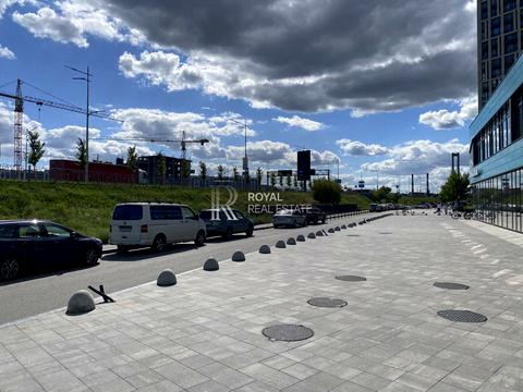 комерційна за адресою Зарічна вул., 2