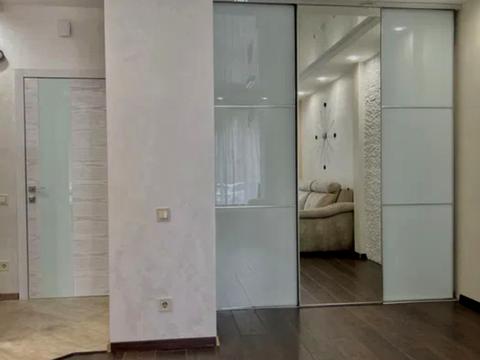 квартира по адресу Левка Лукʼяненка ул. (Василия Жуковского), 16, 18, 20, 24